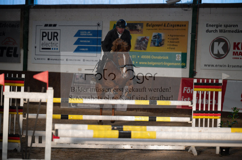 Hallenreittunier Voxtrup 2023 | Entdecke hochwertige Reitturnierfotos von Foto Oger. Professionell, emotional und authentisch – jetzt Lieblingsmomente im Shop bestellen.Deutschlandweite Turnierfotografie. - Realisiert mit Pictrs.com