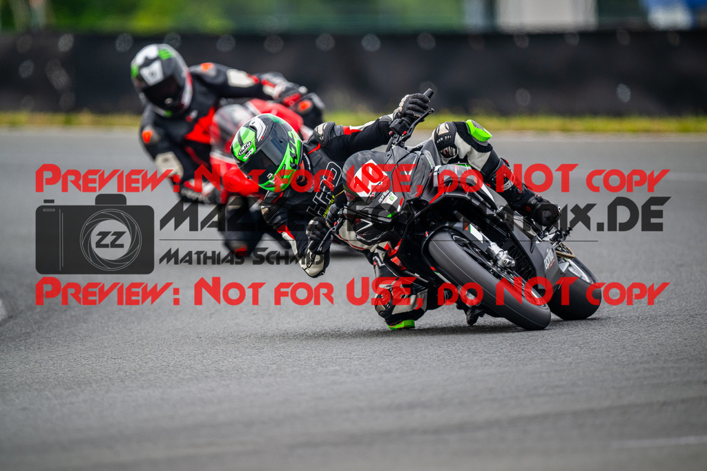 MaZZes_FotoMatrix_240724_6007705_3919 | ROT