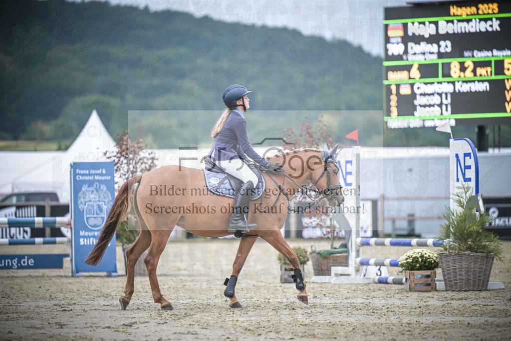 DOS_1169 | Entdecke hochwertige Reitturnierfotos von Foto Oger. Professionell, emotional und authentisch – jetzt Lieblingsmomente im Shop bestellen.Deutschlandweite Turnierfotografie. - Realisiert mit Pictrs.com