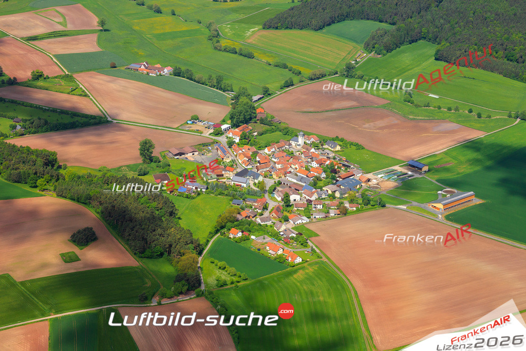Die Luftaufnahme Gleismuthhausen -  wurde vom UL-Flugzeug (keine Drohne) aus fotografiert.Hohe Druck- Auflösung-die Geschenkidee!