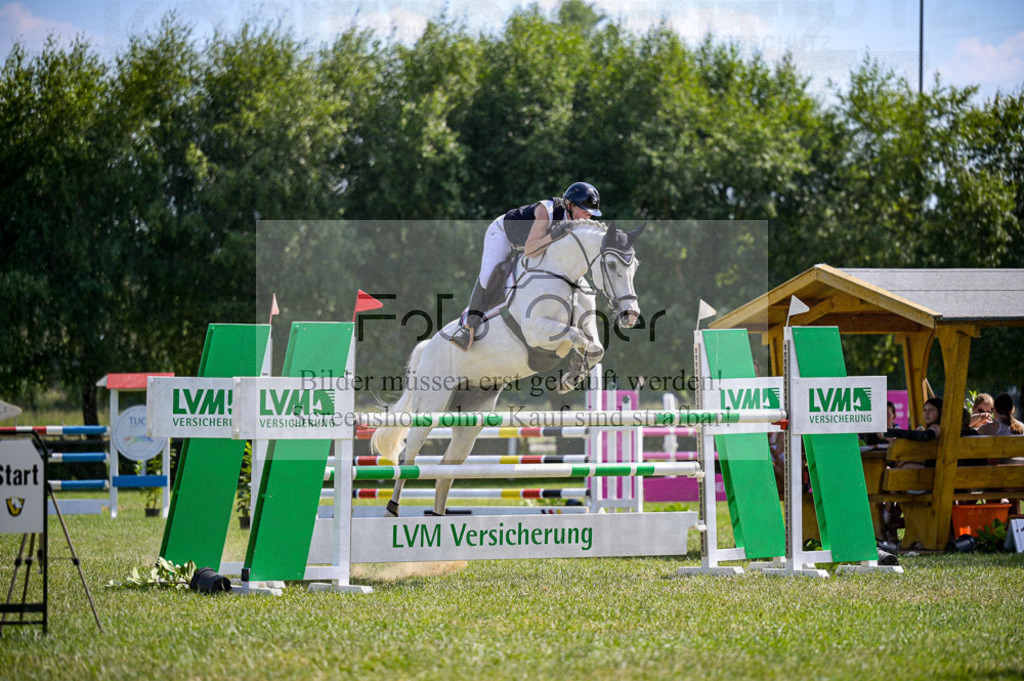 Reitturnier Voxtrup | Entdecke hochwertige Reitturnierfotos von Foto Oger. Professionell, emotional und authentisch – jetzt Lieblingsmomente im Shop bestellen.Deutschlandweite Turnierfotografie. - Realisiert mit Pictrs.com