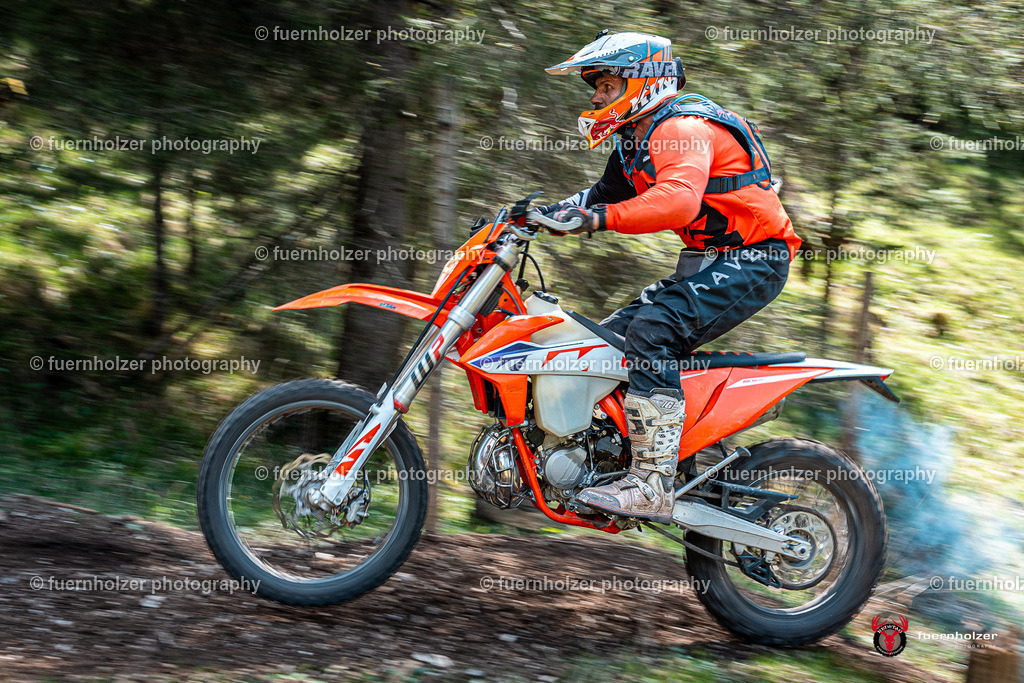 fuernholzer_250501-C1-708 | Fotografische Impressionen von der Red Stag Enduro Extreme by fuernholzer-photography.com. Endurosport in Österreich fotografisch festgehalten von fuernholzer. Auftragsfotografie für Private, Gewerbefotos und Industriefotografie. Eventfotografie, Sportfotografie und Motorsportfotografie. Anbieter von Fotoworkshops, Fototraining, fotografischen Vorträgen und Fotoseminaren.