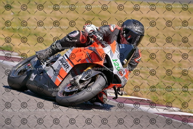 26bt05-0741 | markuskiefer.com - Realisiert mit Pictrs.com