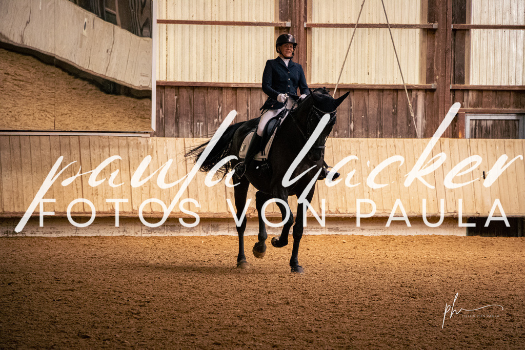 IMG_0350 | Erleben Sie dynamische Sport- und emotionale Tierfotografie in Süddeutschland mit Fotos von Paula. Spezialisiert auf Pferde- und Hundefotografie sowie Sportevents. Kontaktieren Sie mich für einzigartige und ausdrucksstarke Bilder Ihrer besonderen Momente. - Realisiert mit Pictrs.com