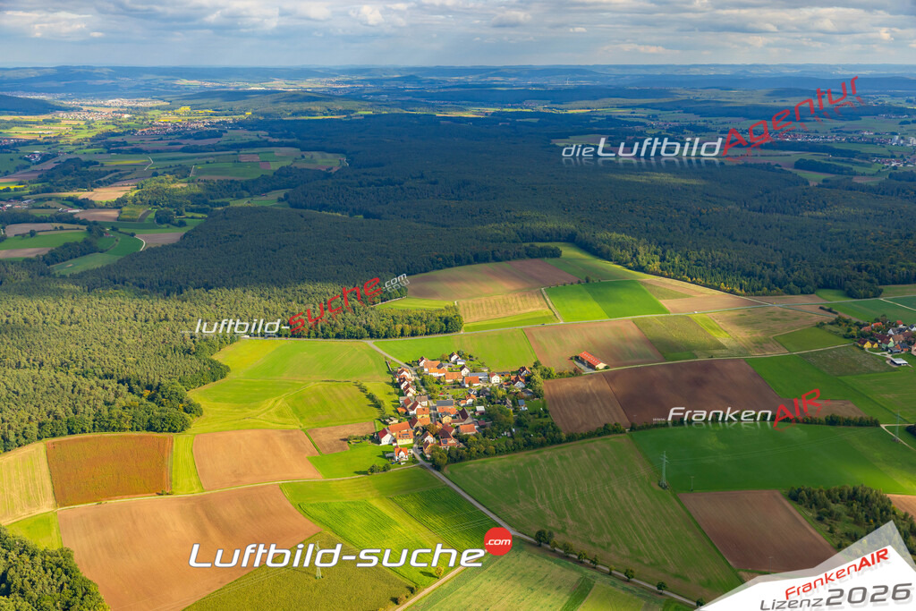 Luftaufnahme  Tempelsgreuth  Burgebrach Das Luftbild wurde 2025 vom UL-Flugzeug heraus erstellt ( keine Drohne ) - Hochauflösende Luftaufnahme -Nicht vergleichbar mit Google Maps oder Satelittenbilder- Die Geschenkidee !Mit Lizenz und Bildrechte bestellbar