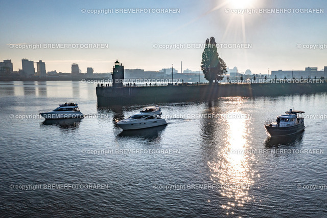 DJI_0265 | 30.09.2022 Drohnenaufnahmen Dt. Schifffahrtstag 2022 Bremen Wendebecken / Weser