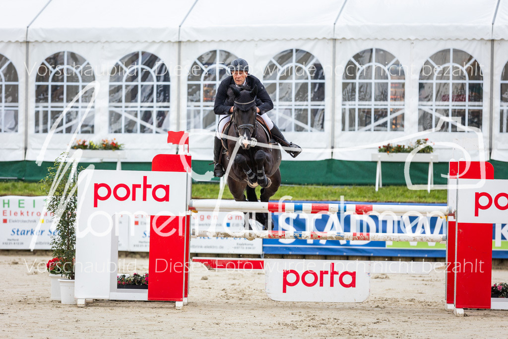 BHO-2PhSpr-M-022 | MomenTaufnahmen Pferdesportfotos