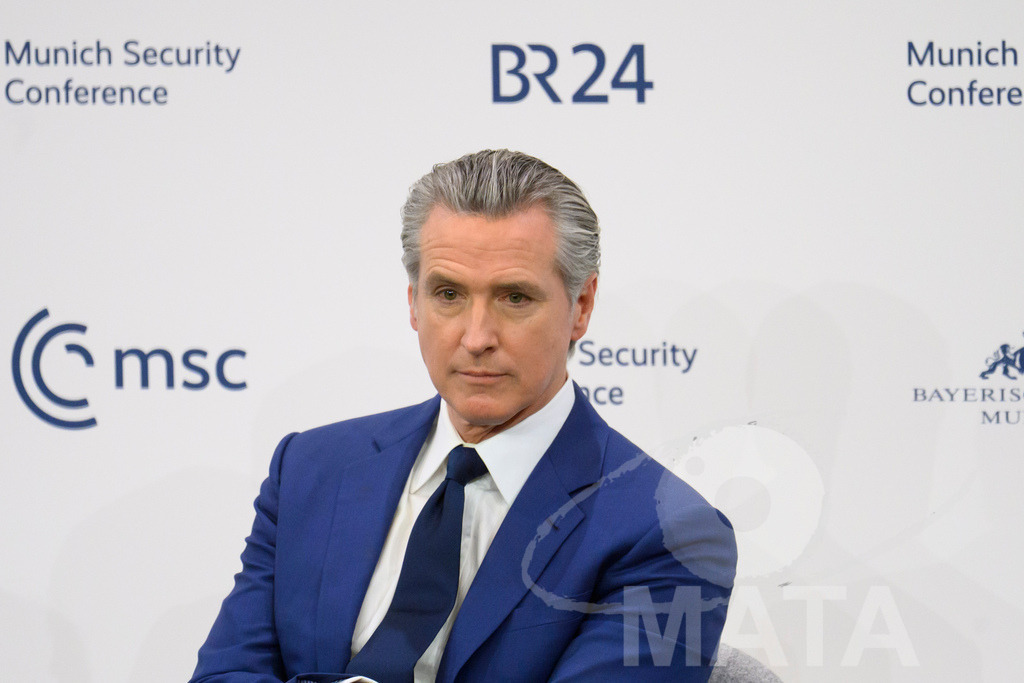 _DWA6056 | MATA IndoCon - Realisiert mit Pictrs.com