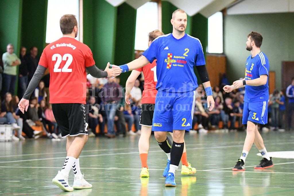 SSG Metten :  VfL Waldkraiburg | SSG Metten :  VfL Waldkraiburg  35:24  Karel Kveton (SSG Metten) - Realisiert mit Pictrs.com