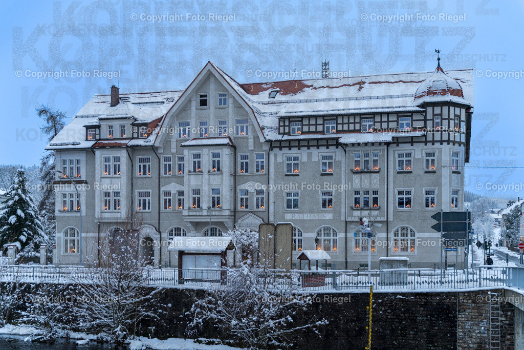 Olbernhau Rathaus | erbaut 1907-1911. - Realisiert mit Pictrs.com