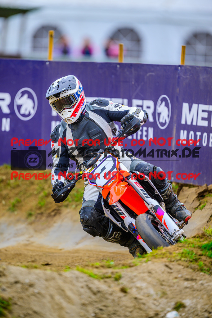 MaZZes_Fotomatrix_20251003_6007705_7184 | S4