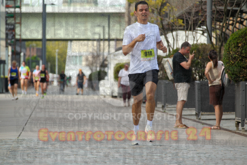 250920_1509_EV4_8154 | Sportfotografie im Rhein-Sieg Kreis, Köln, Bonn, NRW, Rheinland Pfalz, Hessen, etc. Unser Tätigkeitsfeld umfasst den Laufsport vom Volkslauf über den Marathon, Duathlon, Triathon bis zum Ultralauf wie Kölnpfad Ultra oder Schindertrail.