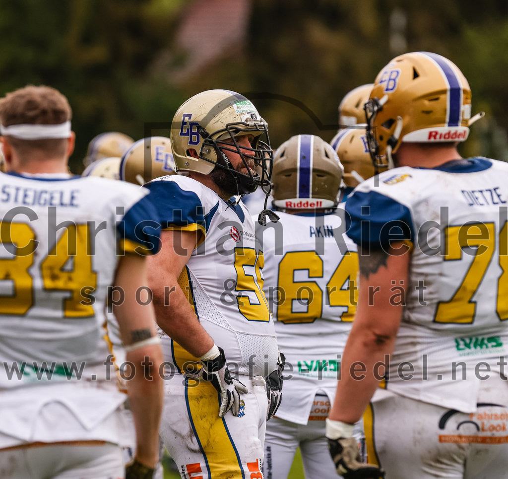 2022-04-30_110_Erding_Bulls_gegen_Regensburg_Phoenix | Erding, Deutschland, 30.04.2022:
Football, Regionalliga 2022, 1. Spieltag, Erding Bulls gegen Regensburg Phoenix

Foto: Christian Riedel / fotografie-riedel.net