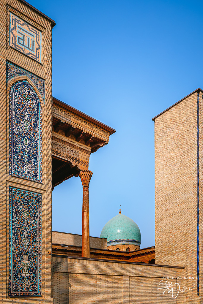Hazrat Imam Komplex, Taschkent  | Herzlich willkommen auf meiner Seite! Ich bin Elke Wallnisch, Deine Fotografin für lichtstarke Momente. Der Name steht für alles, was mich mit der Fotografie verbindet: Das Licht und seine machtvolle Wirkung auf eine Situation oder unsere Stimmung - Realisiert mit Pictrs.com