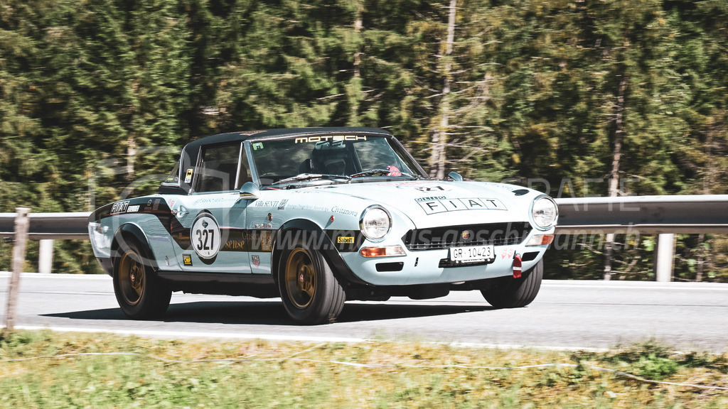 19. Arosa ClassicCar 2023 - 1. September 2023 | 19. Arosa ClassicCar 2023
Arosa, Schweiz
Senti Rolf aus Chur mit der Startnummer 327 in einem Fiat Abarth Rally Sport, Jahrgang 1973, in der Klasse Classic Trophy.
@arosaclassiccar, @arosa.official, #arosaclassiccar, #arosa, #76curves, #classiccar
Bild: Sportfotografie Markus Aeschimann | www.markus-aeschimann.ch - Realisiert mit Pictrs.com