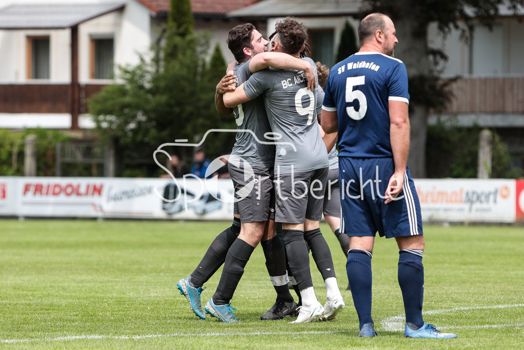 BC Aichach II - TSV 1946 Waidhofen | Jubel nach 1-0 durch BCA #10
