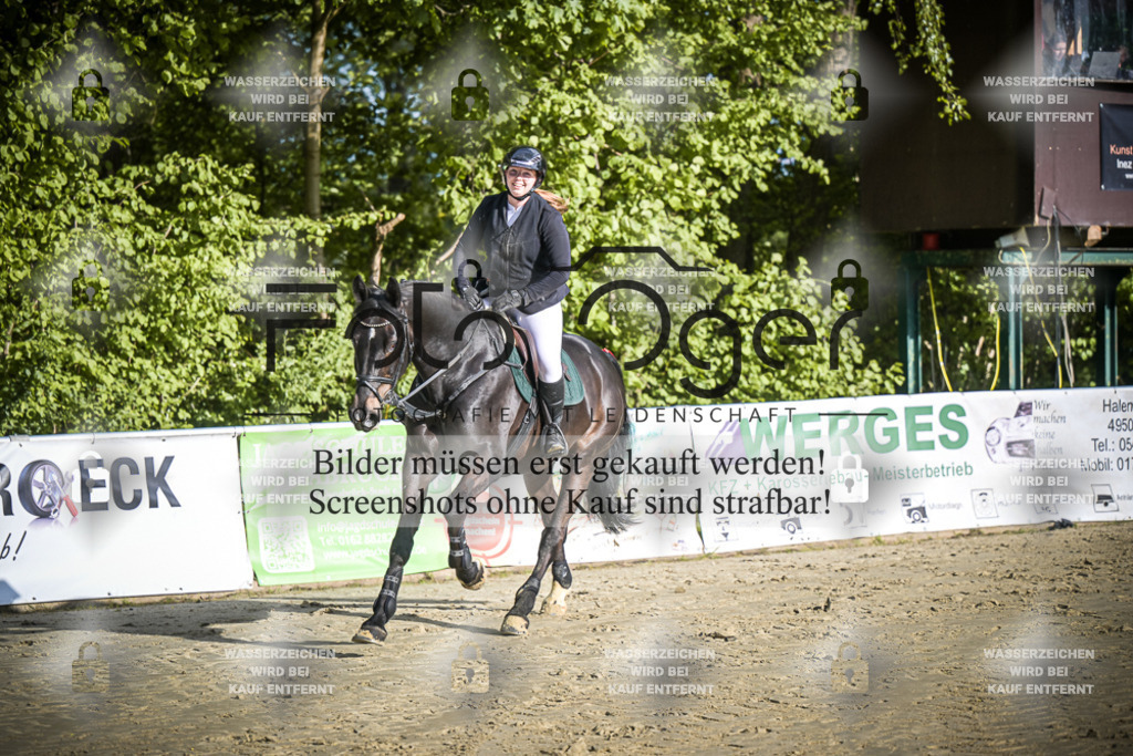 DOS_3392 | Entdecke hochwertige Reitturnierfotos von Foto Oger. Professionell, emotional und authentisch – jetzt Lieblingsmomente im Shop bestellen.Deutschlandweite Turnierfotografie. - Realisiert mit Pictrs.com