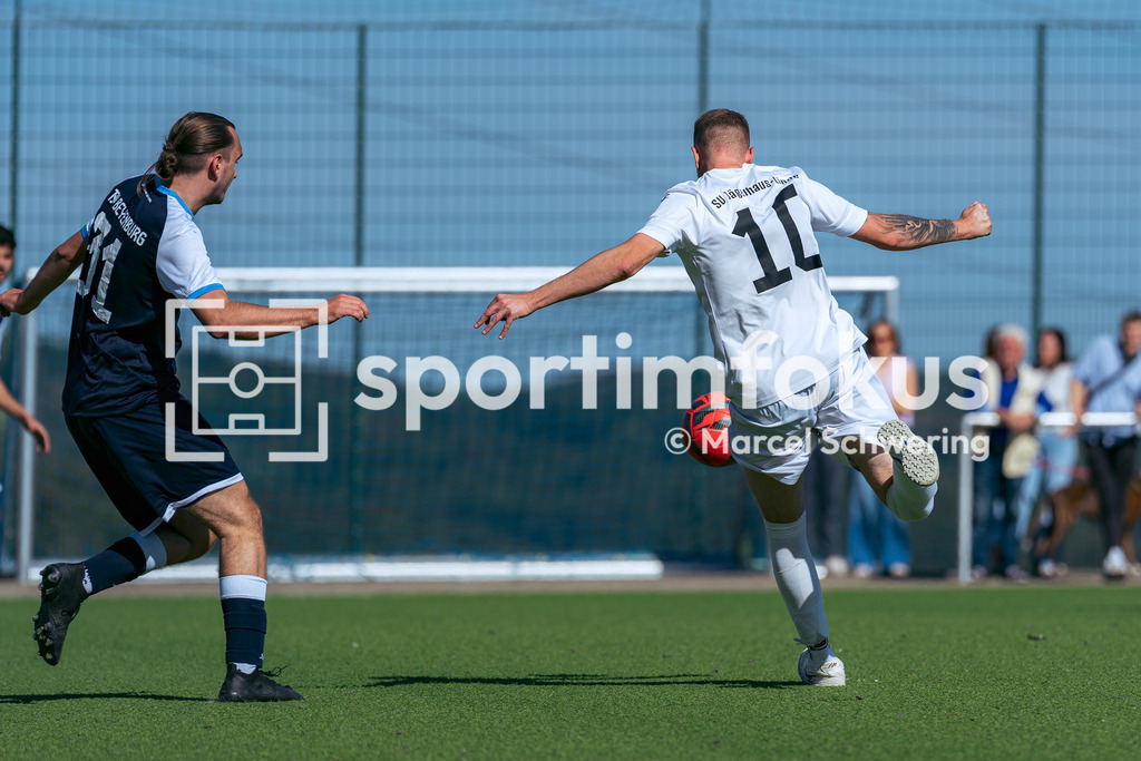 SV Jägerhaus-Linde – TSV Beyenburg | Leon Richarz (10, SV Jägerhaus-Linde)bei einem Schuss. Kreisliga A: SV Jägerhaus-Linde gegen TSV Beyenburg, Wuppertal, 27.09.2026. Endstand: 1:2 (0:1). sportimfokus / Marcel Schwering - Realisiert mit Pictrs.com