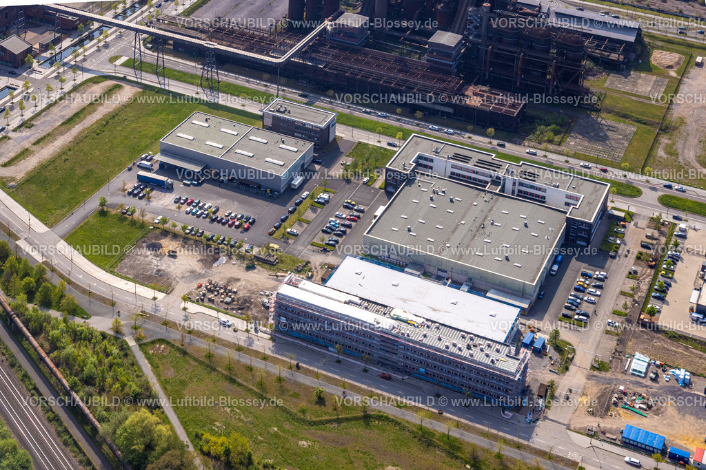 Dortmund220500612PhoenixWest | Luftbild von PHOENIX West , ehemaliges Stahlwerk Phoenix, ZfP – Zentrum für Produktionstechnologie Dortmund , MST: MST.factory dortmund,  Hörde, Dortmund, Ruhrgebiet, Nordrhein-Westfalen, Deutschland 