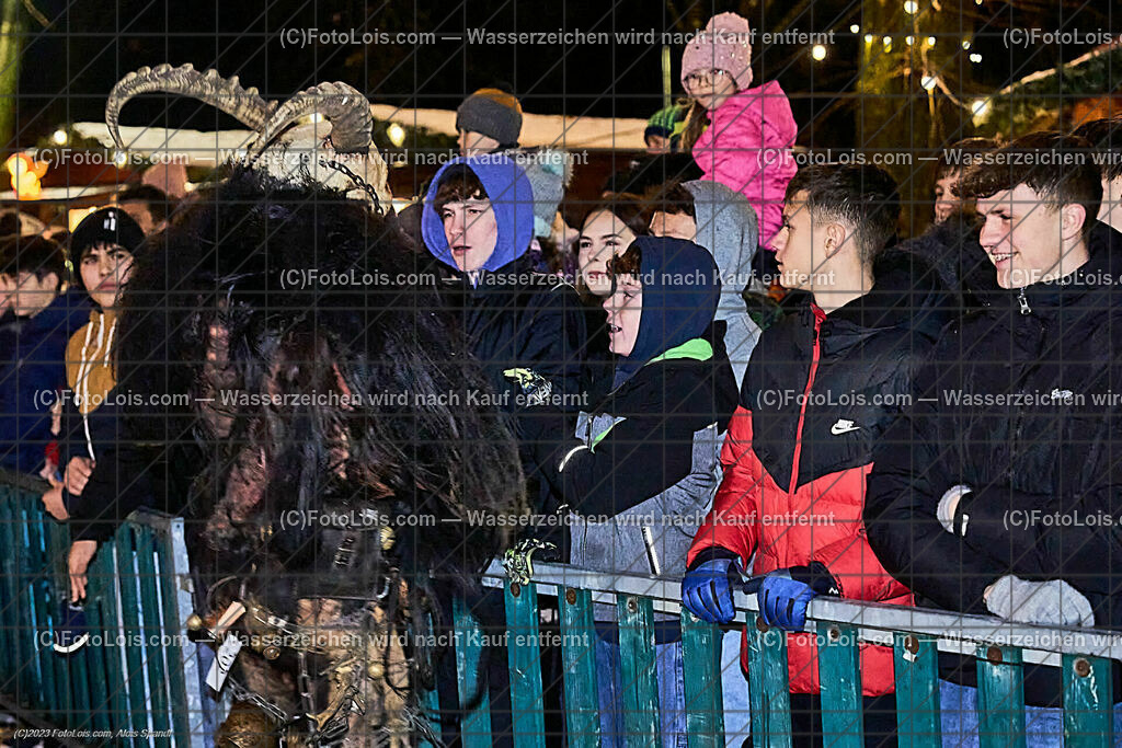 ALP5259_WIESELBURGER ADVENT_Perchtenlauf | (C)FotoLois.com, Alois Spandl, WIESELBURGER ADVENT, Perchtenlauf, So 10. Dez. 2023.