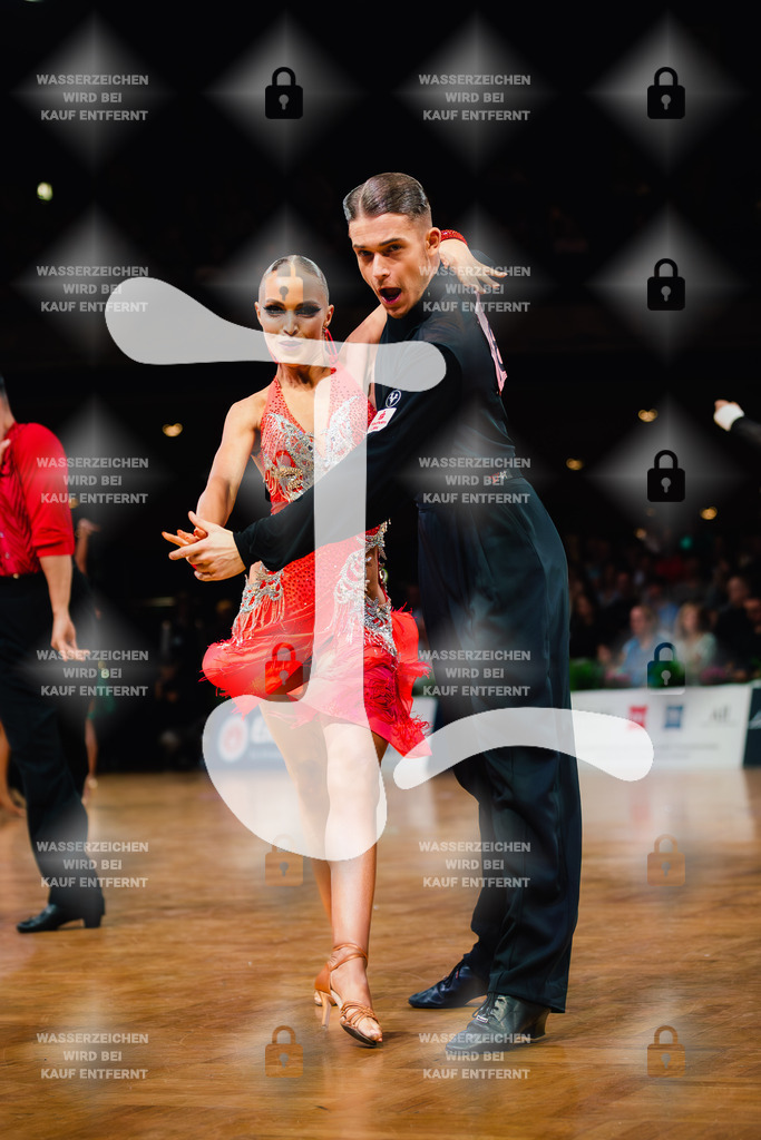 GOC 2025 - WDSF GrandSlam Latin 64-67th (183) Vlad-Alexandru Visan _ Khrystyna Shugurova (Germany)-2025-08-23-2722 | Webshop for digital downloads and prints of dance sport, event & show photographer Julian Link - Realisiert mit Pictrs.com