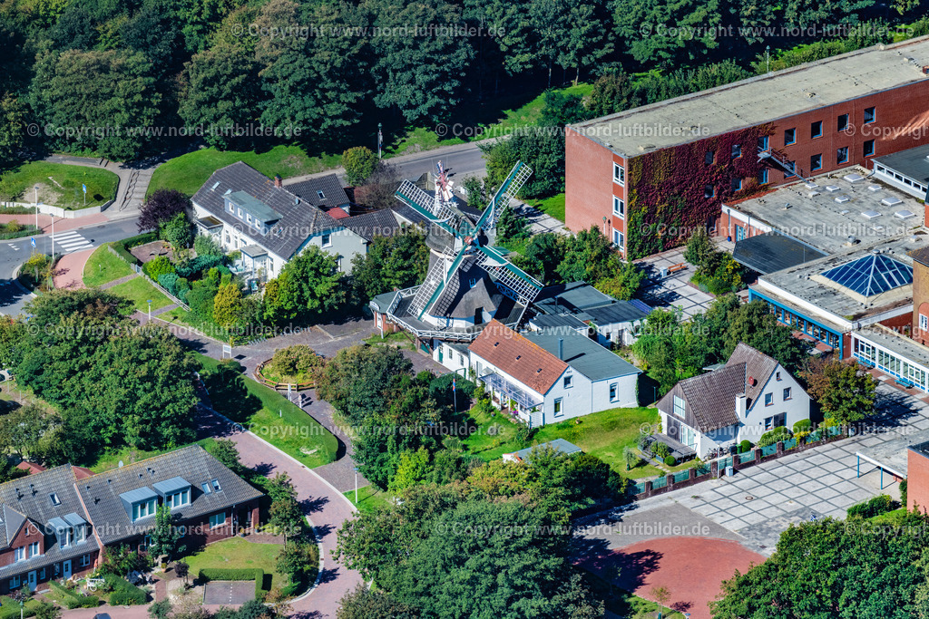 Norderney_Denkmal_Mühle_Selden_Rüst_ELS_6730050923 | NORDERNEY 05.09.2023 Historische Windmühle Denkmal " Selden Rüst " auf Norderney im Bundesland Niedersachsen, Deutschland. // Historical windmill monument "Selden Ruest" on Norderney in the state of Lower Saxony, Germany. Foto: Martin Elsen