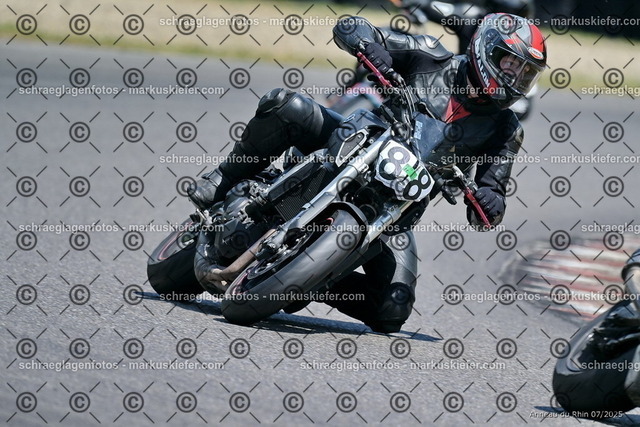25bt04-1085 | markuskiefer.com - Realisiert mit Pictrs.com
