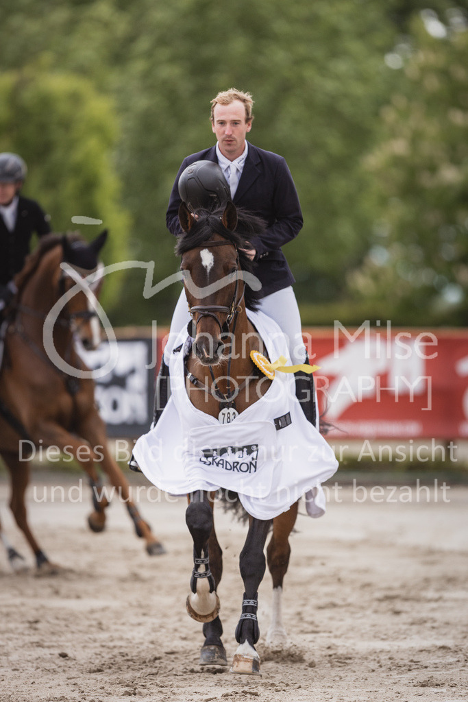 230520_MayDays_Zeit-S-324 | Deine schönsten Turniermomente als professionelle Fotos! Entdecke hochwertige Pferdesport-Fotografie im Online-Shop. Jetzt Fotos finden & bestellen!