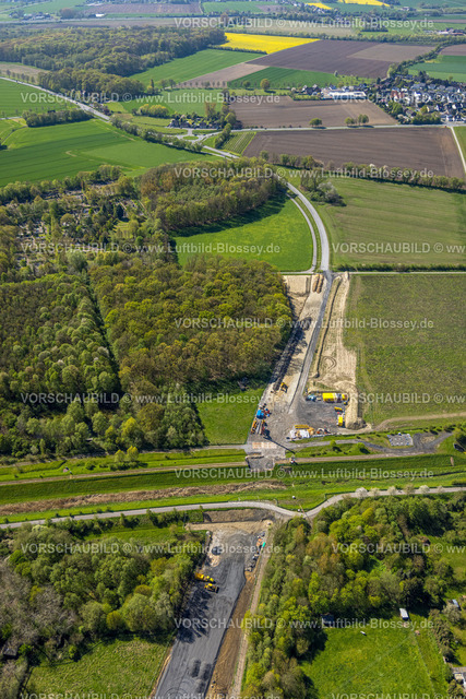 Bergkamen230406624 | Luftbild, Baustelle der Trasse für die L821n Ortsumgehung zwischen Erich-Ollenhauer-Straße und Lünener Straße, Oberaden, Bergkamen, Ruhrgebiet, Nordrhein-Westfalen, Deutschland