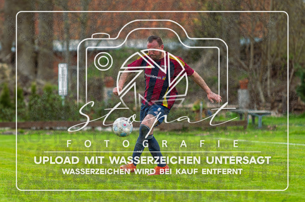 FGFSSGN-1038 | Pascal Fuhwerk (SG Nordheide 3 #06) beim Herren 3. Kreisklasse HK Spiel zwischen FG Fulde-Stellichte II und SG Nordheide III im Fulder Zentralstadion, Fulde (Simon Paul Stopat) - Realisiert mit Pictrs.com