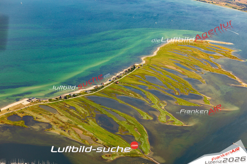 Graswarder Heiligenhafen Bild- Das Luftbild wurde 2025 vom UL-Flugzeug heraus erstellt ( keine Drohne bzw. Drohnenaufnahme ) - Hochauflösende Luftaufnahme -Nicht vergleichbar mit Google Maps oder Satelittenbilder- Die Geschenkidee !Mit Lizenz und Bildrechte bestellbar - CC
