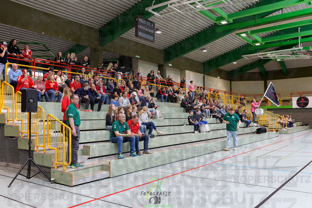 Hessenmeisterschaft wJC - Spiel um Platz 3; TuS Kriftel - SG Schenklengsfeld | Hessenmeisterschaft wJC - Spiel um Platz 3; TuS Kriftel - SG Schenklengsfeld am 22.03.2025 in Biedenkopf (Sporthalle Lahntalschule)Photo © 2025 - Jörg Heinrich - Realisiert mit Pictrs.com