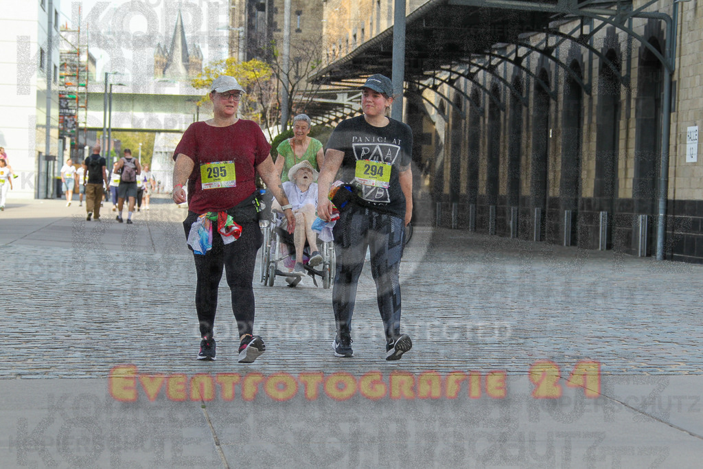 250920_1355_EV4_6880 | Sportfotografie im Rhein-Sieg Kreis, Köln, Bonn, NRW, Rheinland Pfalz, Hessen, etc. Unser Tätigkeitsfeld umfasst den Laufsport vom Volkslauf über den Marathon, Duathlon, Triathon bis zum Ultralauf wie Kölnpfad Ultra oder Schindertrail.