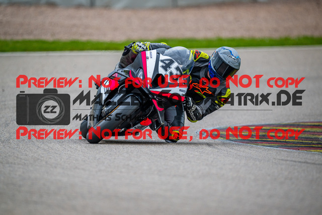 MaZZes_FotoMatrix_240503_6007705_0574 | STK1000