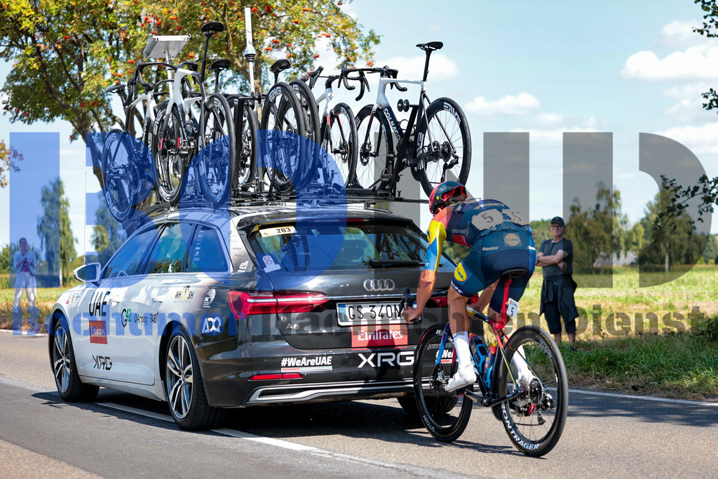 SES_DEUTOU20250821-27 | bond - Realisiert mit Pictrs.com