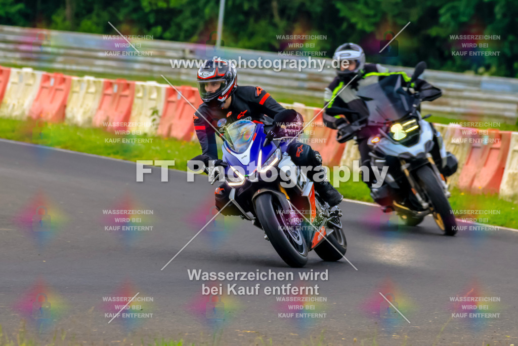 VBK-6702 | Hier findet Ihr Bilder von Touristenfahrten auf der Nürburgring Nordschleife oder von anderen Veranstaltungen die ich besucht habe. Viel Spass beim Durch Schauen 