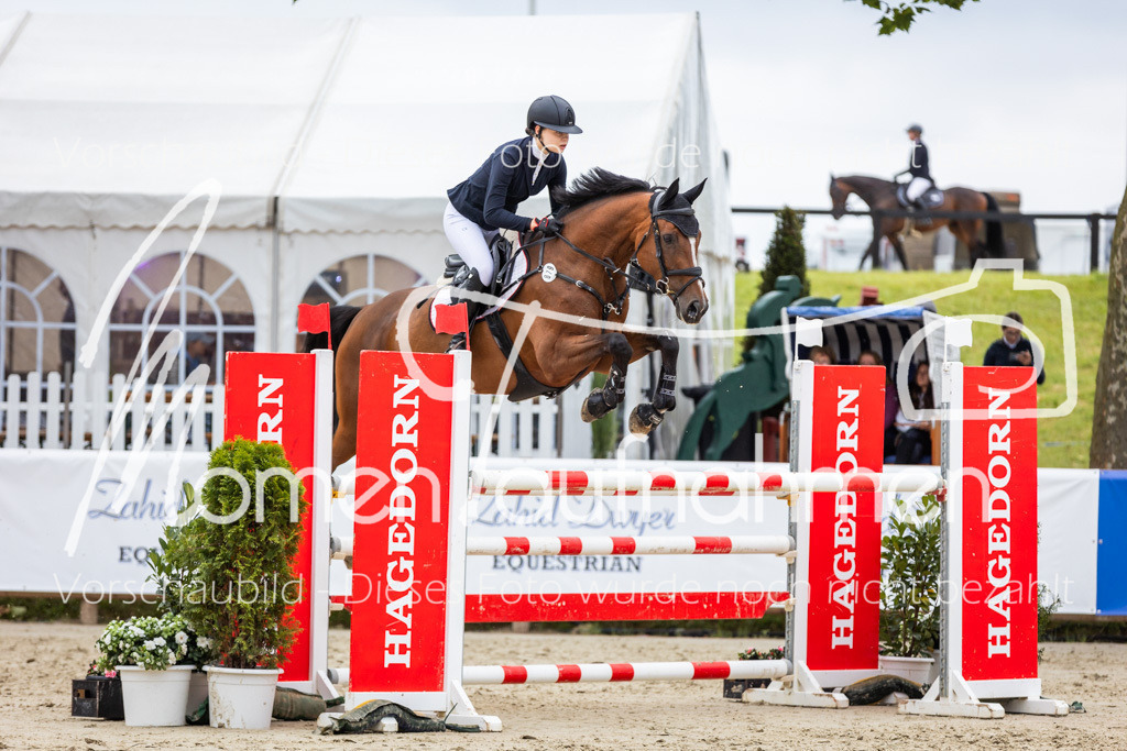 BHO-2PhSpr-M-327 | MomenTaufnahmen Pferdesportfotos