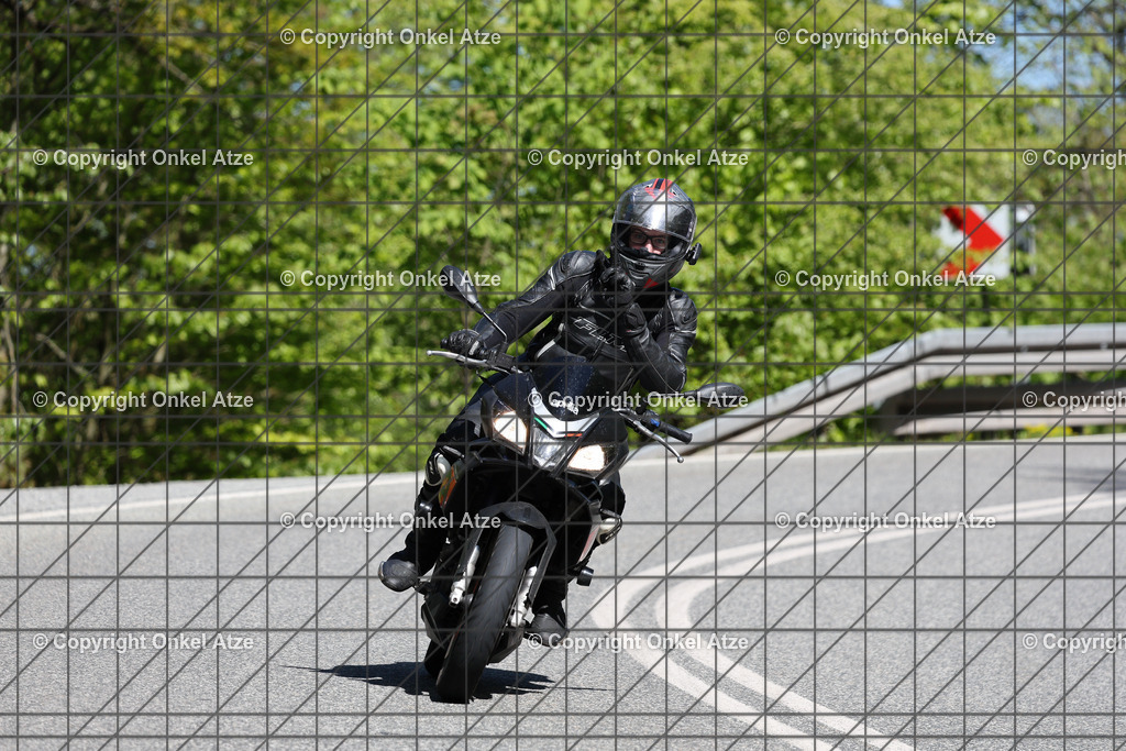 IMG_0019 | Fotograf am Kyffhäuser. Onkel Atze. Kyffhäuser Rennstrecke. Café36. Motorsportfotografie. - Realisiert mit Pictrs.com