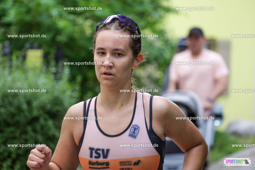 KSZ_4060 | Stadttriathlon Erding 2025. #yourpictrs #sportshot_your_pictrs @Sportshotphotography #stadttriathlonerding Copyright: www.sportshot.de