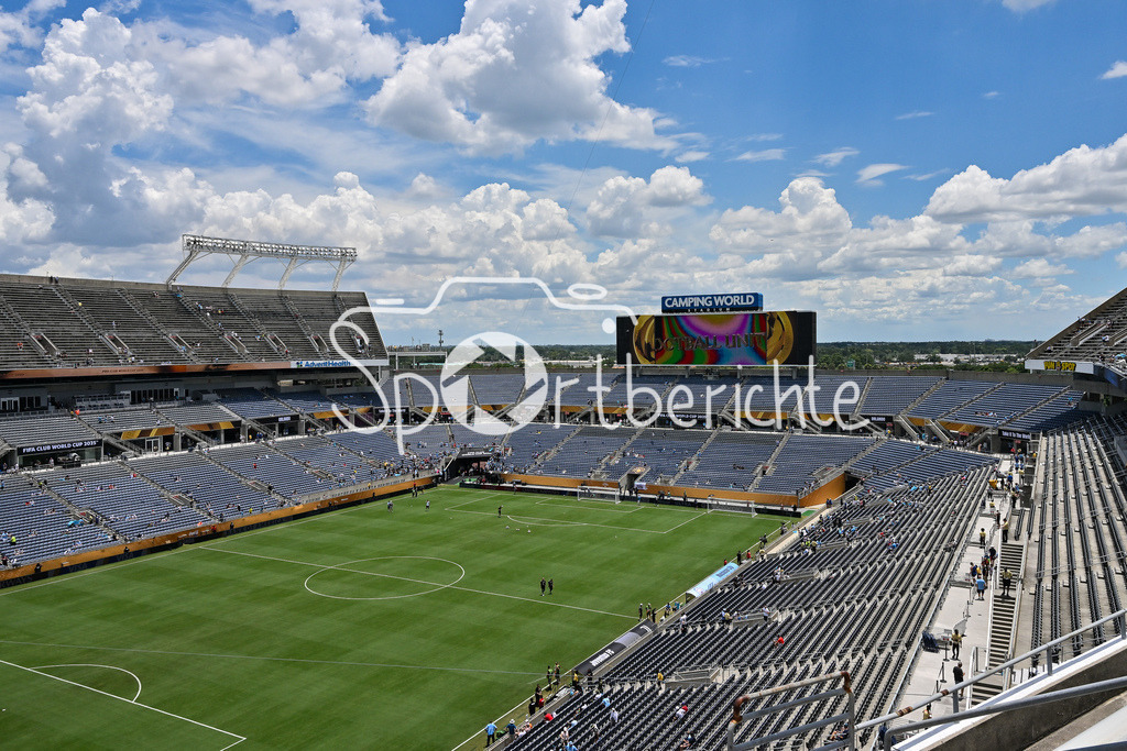 Juventus Turin - Manchester City | Im Camping Word Stadium von Orlando - Forlirda findet heute am dritten Spieltag der Vorrunde der Club WM in Amerika das Spiel zwischen Juventus und Mancity statt / Symbolbild / Stadionfoto / Stadionbild / FIFA Club World Cup: Juventus Turin - Manchester City, Camping World Stadium am 26.06.2025 / NOT FOR SALE IN USA