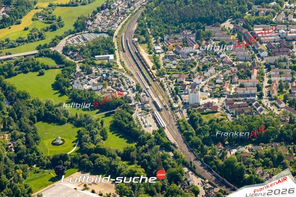 Das Luftbild zeigt :  Roth - Die Luftaufnahme wurde 2024 vom UL-Flugzeug aus erstellt ( keine Drohne ) - Hochauflösende Luftaufnahme - Für grossformatige Ausdrucke geeignet. Die Geschenkidee !Mit Lizenz und Bildrechte bestellbar