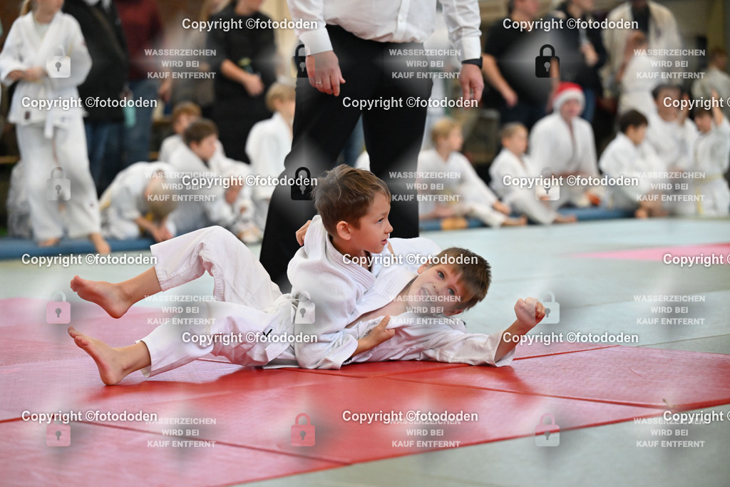 DSC_2921 | Oskar Haack /  TuS Reepsholt (oben) gegen Finn Köhler / TuS Holtriem