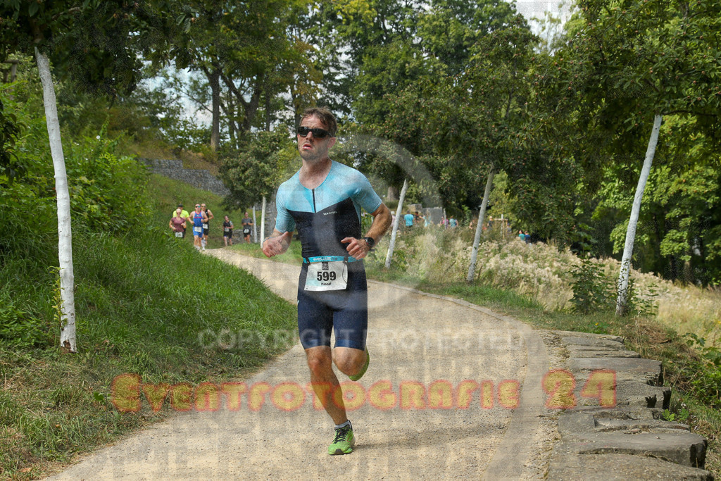 250824_1416_EX1_5582 | Sportfotografie im Rhein-Sieg Kreis, Köln, Bonn, NRW, Rheinland Pfalz, Hessen, etc. Unser Tätigkeitsfeld umfasst den Laufsport vom Volkslauf über den Marathon, Duathlon, Triathon bis zum Ultralauf wie Kölnpfad Ultra oder Schindertrail.