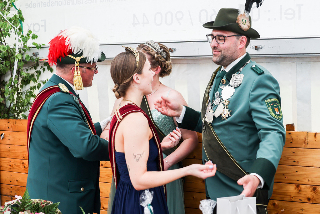 top-top.de 240509-302 | Foto, Video, Fotografie, Videografie, Fotobox, DJ, Discjockey, Musik, Musikbox, Veranstaltung, Photobooth, Amazon, Ebay, Buchtipp, Bestseller, Autor, Verlag, Buch, Wesel, Hamminkeln, NRW, Dinslaken, Rees, Drohne, Hochzeit, Party, Fotobox, Wesel, Fotograf