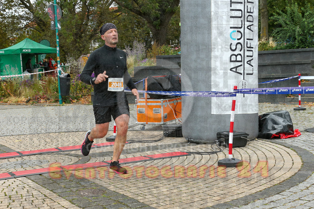 231015_1143_EX1_4373 | Sportfotografie im Rhein-Sieg Kreis, Köln, Bonn, NRW, Rheinland Pfalz, Hessen, etc. Unser Tätigkeitsfeld umfasst den Laufsport vom Volkslauf über den Marathon, Duathlon, Triathon bis zum Ultralauf wie Kölnpfad Ultra oder Schindertrail.