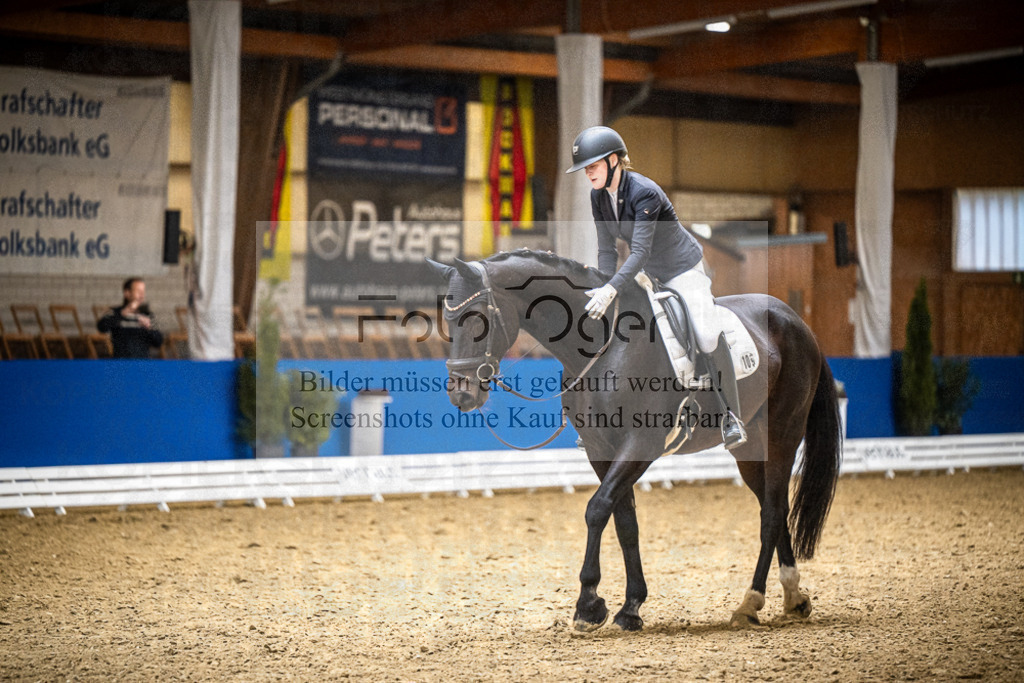 DOS_3362 | Entdecke hochwertige Reitturnierfotos von Foto Oger. Professionell, emotional und authentisch – jetzt Lieblingsmomente im Shop bestellen.Deutschlandweite Turnierfotografie. - Realisiert mit Pictrs.com