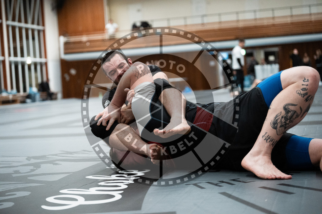 20251129PBB9066 | Fighters compete during the luta livre competition ILLCS XI winter edition on November 29, 2025 in Hannover, Germany.