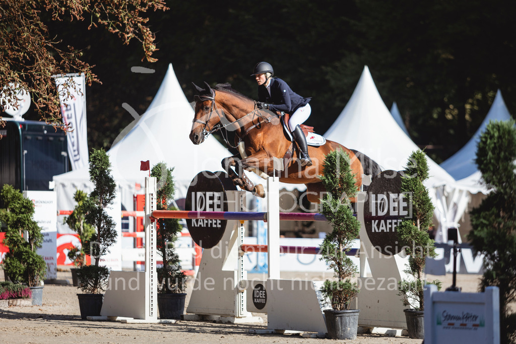 240915_OWLCh_MT-411 | Deine schönsten Turniermomente als professionelle Fotos! Entdecke hochwertige Pferdesport-Fotografie im Online-Shop. Jetzt Fotos finden & bestellen!