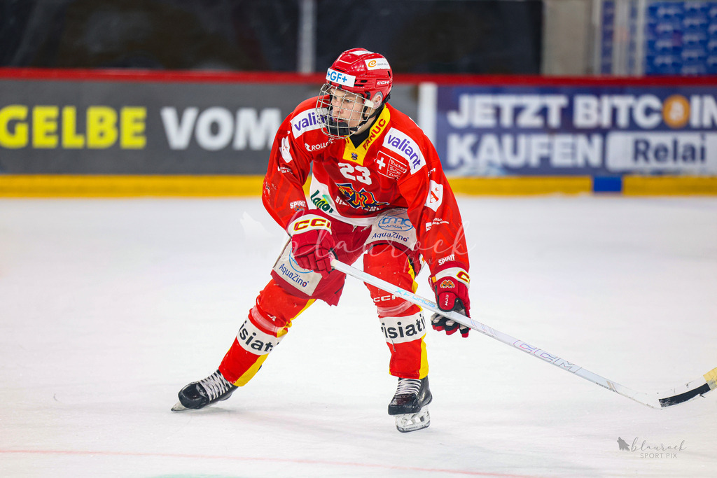 U18_EHCB vs EHCK_wb20260308-0824 | Sportbilder, Sportfotograf, Hochzeits- und Eventfotografin, Flugshows, Portraits und Tiershooting, Aviation, Downhill, Nationalleague, Swissleague, International