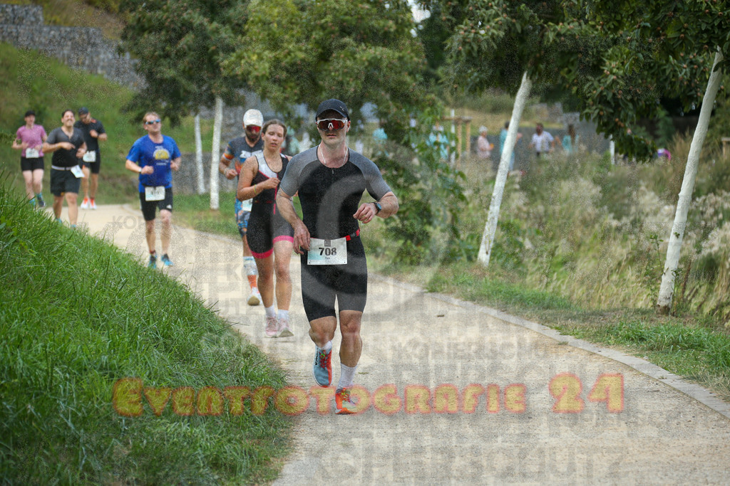 250824_1431_EX1_6536 | Sportfotografie im Rhein-Sieg Kreis, Köln, Bonn, NRW, Rheinland Pfalz, Hessen, etc. Unser Tätigkeitsfeld umfasst den Laufsport vom Volkslauf über den Marathon, Duathlon, Triathon bis zum Ultralauf wie Kölnpfad Ultra oder Schindertrail.